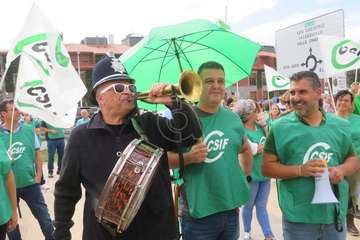 Protesta de los trabajadores del Ayuntamiento de Telde/TA.
